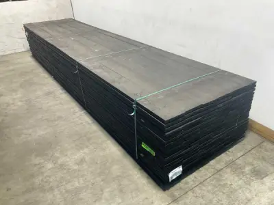 25x Vuren plank geschaafd zwart geïmpregneerd 500x19,5x2,5 cm – kavel bij XL Auctions