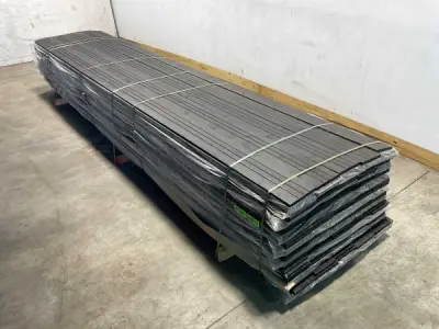 75x Vuren open gevelbekleding board zwart 430x18x1,8 cm – kavel bij XL Auctions