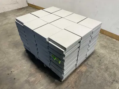 1008x Cedral leisteen 3G - betongrijs - 60x32cm – kavel bij XL Auctions