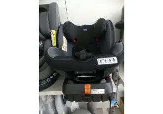 Siège auto avec base – kavel bij Clicpublic