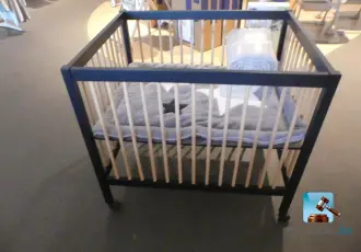 Parc bébé avec contenu – kavel bij Clicpublic