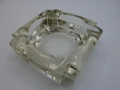 Vierkante vintage glazen asbak – kavel bij De Kringwinkel, Diest
