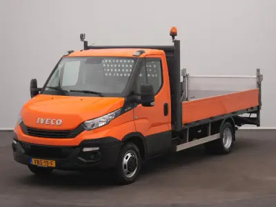 Iveco Daily 35C14 Open Laadklep Dubbellucht Open Laadbak 3,5t Trekhaak Airco Cruise Euro6 Pritsche Pickup – kavel bij BAS World Auctions, Veghel
