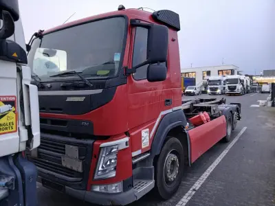 Volvo FM 370 Containersystem Truck Cruise Control Day Cab – kavel bij BAS World Auctions, Veghel