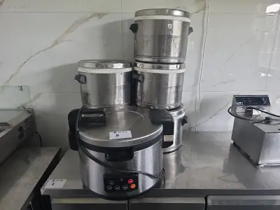 (6x) Rijstkoker en rijstwarmhouders CATERCHEF – kavel bij Auctim, Oostende