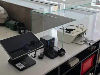 Kassasysteem Eijsink, Verfone, HP – kavel bij Auctim, Tongeren Borgloon