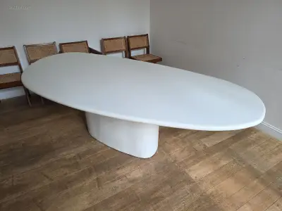 Design eettafel – kavel bij Auctim, Tongeren Borgloon