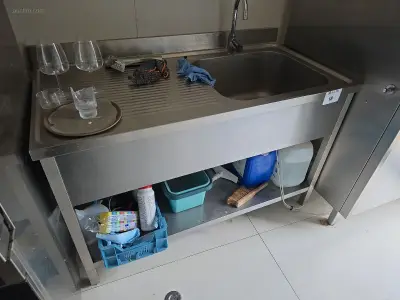 Inox spoeltafel – kavel bij Auctim, Tongeren Borgloon