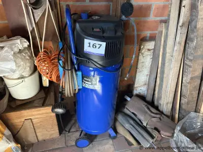 Luchtcompressor Einhell TCK 241/50, bouwjaar 2016, met een tankinhoud van 50 liter. Voorzien van een vermogen van 1,5 kW en een aansluiting van 230 V – kavel bij Appelboom