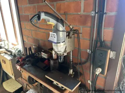 Boormachine TOPCRAFT XZ210B op boorstandaard, 1050W, 230V – kavel bij Appelboom