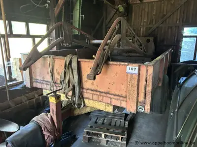 Landbouwkipper serienummer 308074 – kavel bij Appelboom