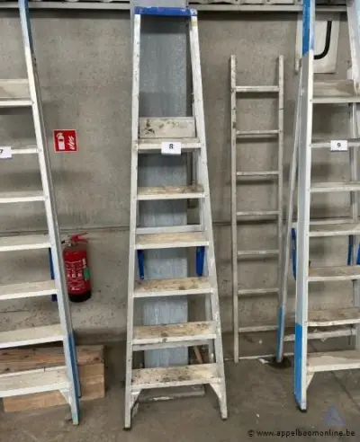 Aluminium trapladder Solide, 6 treden – kavel bij Appelboom
