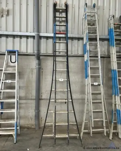 Aluminium ladder 2x14 sporten – kavel bij Appelboom