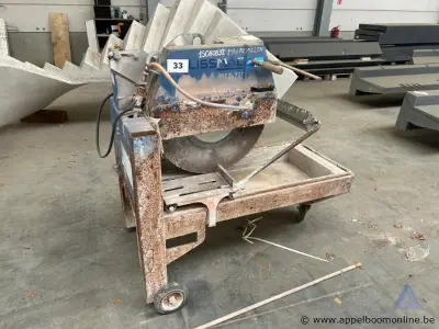Steenzaagmachine LISSMAC DTS-271, bouwjaar 2013. Voorzien van een vermogen van 5,5 kW en een aansluiting van 400 V – kavel bij Appelboom