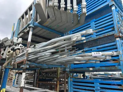 Lot metalen steigeronderdelen – kavel bij Appelboom