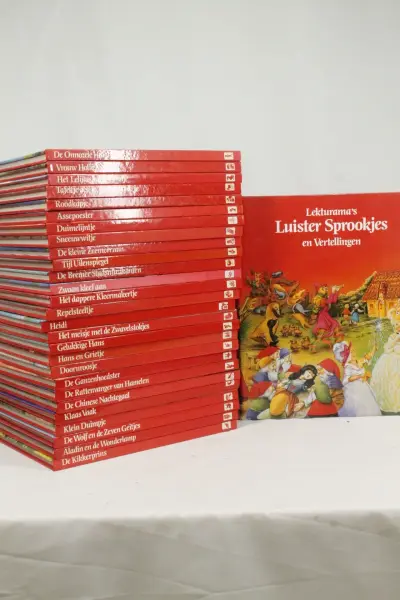 Lekturama's Luister Sprookjes en Vertellingen cassettebandjes set – kavel bij De Kringwinkel, Brecht