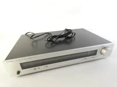 Vintage Luxman T-112 Acculock CLL AM/FM stereotuner - Japan – kavel bij De Kringwinkel, Heverlee