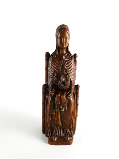 Replica van het Mariabeeld uit Leuven - Sedes Sapientiae – kavel bij De Kringwinkel, Heverlee
