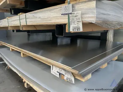 39 aluminium platen, afmetingen 3000 x 1500 x 2 mm – kavel bij Appelboom