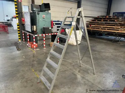 Aluminium vouwladder van het merk Perfecty – kavel bij Appelboom