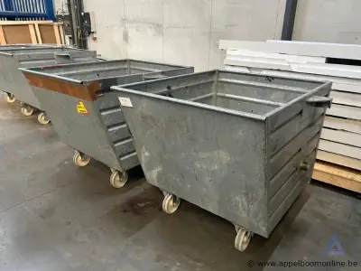 2 metalen rolcontainers op wielen – kavel bij Appelboom