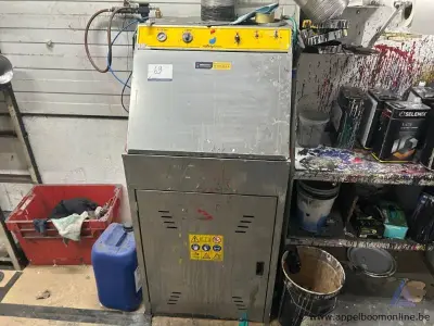 Automatische verfreinigingsmachine SAFETYKLEEN Paintkleen automatic multi use M713. Voorzien van een roestvrijstalen behuizing, een bedieningspanee… – kavel bij Appelboom