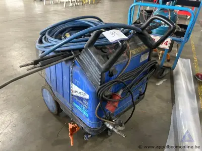 Warmwater hogedrukreiniger ALTO 3040H, bouwjaar 2000, met serienummer 7602454. Voorzien van een motorvermogen van 5,4 kW, een verwarmingsvermogen v… – kavel bij Appelboom