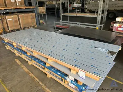 Lot bestaande uit 8 aluminium platen van het type AlMg1 (5005) H14/H24, afmetingen van 4000 x 1500 x 2 mm en zijn voorzien van beschermfolie – kavel bij Appelboom