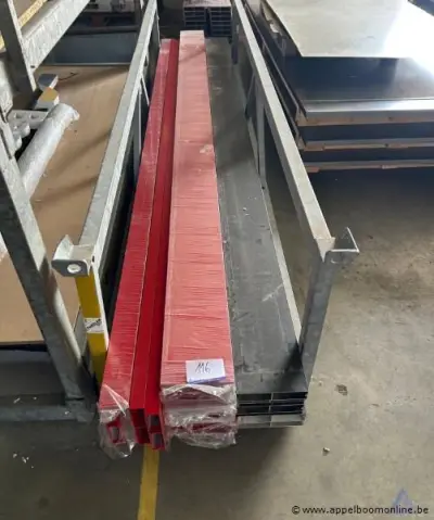 15 aluminium profielen, verpakt in plastic folie. 3500mm lengte – kavel bij Appelboom