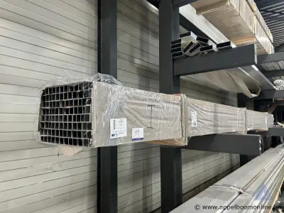 96 aluminium vierkante kokers, met afmetingen van 40 x 40 x 6000 mm en een wanddikte van 2,0 mm – kavel bij Appelboom