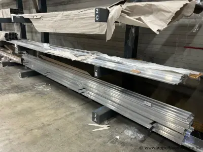 Lot bestaande uit diverse aluminium profielen – kavel bij Appelboom