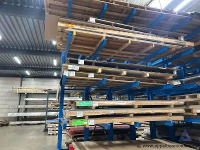 Lot diverse aluminium composiet- en kunststofplaten wo ALUCOIL – kavel bij Appelboom