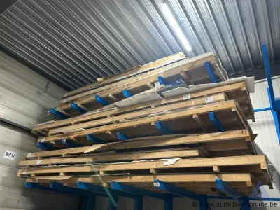Lot diverse aluminium composiet- en kunststofplaten wo ALUCOIL – kavel bij Appelboom