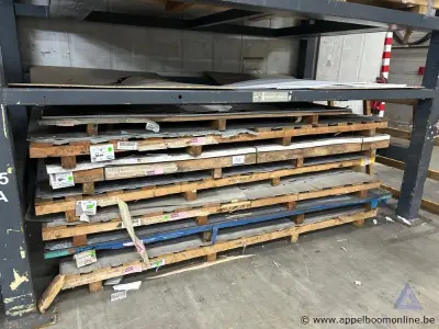 lot diverse staal en aluminium platen – kavel bij Appelboom