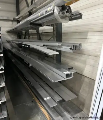 Lot aluminium profielen en staven, diverse types en afmetingen – kavel bij Appelboom