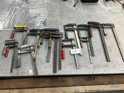 12 diverse lijmklemmen – kavel bij Appelboom