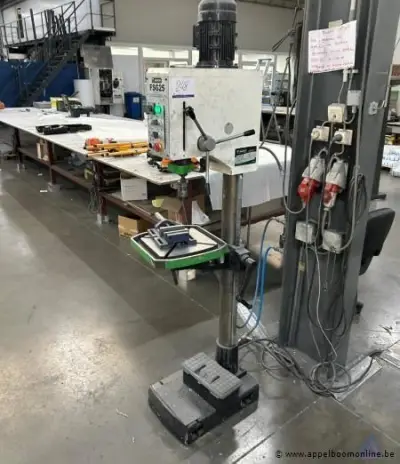 Kolomboormachine T MACH FSG25. Inclusief machineklem – kavel bij Appelboom