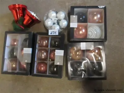 kerstboom ballen – kavel bij Vlavem