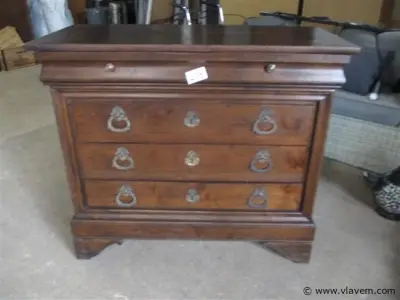 commode – kavel bij Vlavem