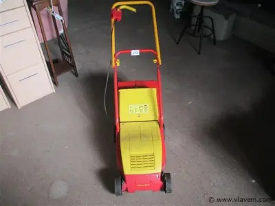 grasmachine – kavel bij Vlavem