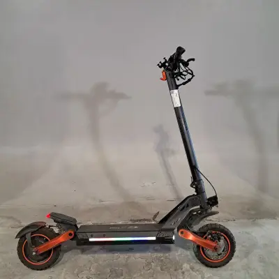 Elektrische step, G9 Pro – kavel bij Domeinen Roerende Zaken, Groningen