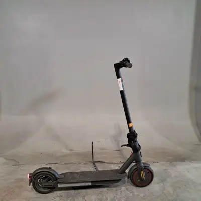 Elektrische step, Mi, Pro 2, 2017 – kavel bij Domeinen Roerende Zaken, Groningen