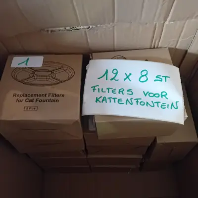 Set van 12 verpakkingen met elk 8 vervangingsfilters voor een kattenfontein lot 1 – kavel bij Goeiendeal, Lommel