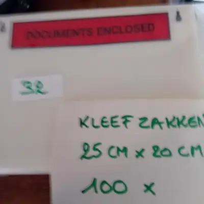 Pak van 100 zelfklevende paklijsten / kleefzakken "Documents Enclosed" (25 cm x 20 cm) lot 32 – kavel bij Goeiendeal, Lommel