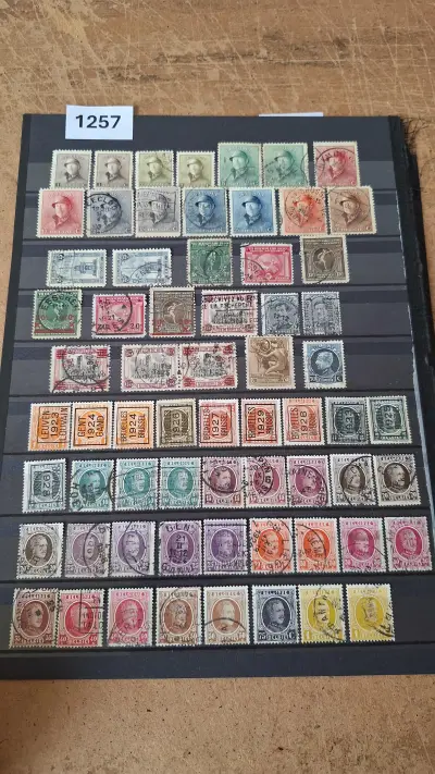 Verzameling klassieke Belgische postzegels waaronder Helmzegels – kavel bij Goeiendeal