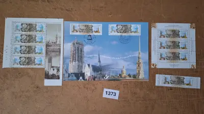 Postzegelvelletjes, herdenkingskaart en losse strook Belgisch-Russische relaties / Sint-Petersburg – kavel bij Goeiendeal