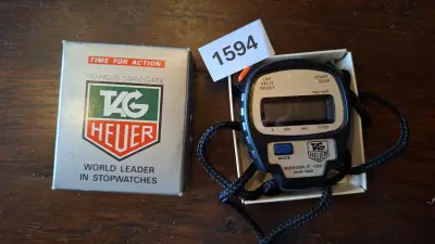 Digitale TAG Heuer Microsplit 1030 stopwatch inclusief originele verpakking – kavel bij Goeiendeal, Houthalen-Helchteren