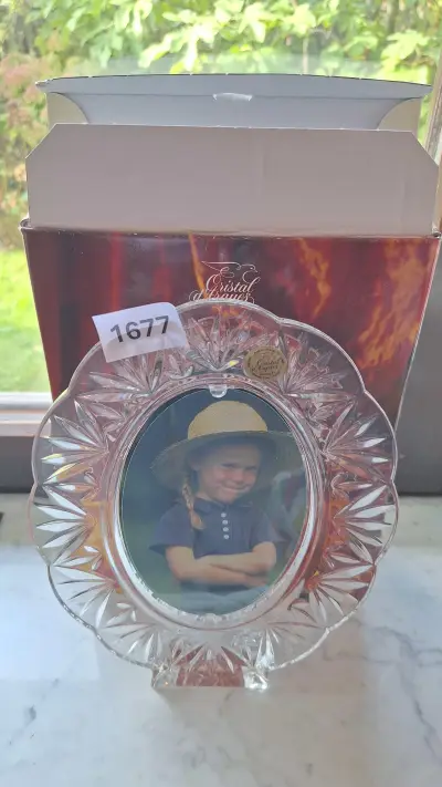 Ronde kristallen fotolijst van Cristal d'Arques in originele doos – kavel bij Goeiendeal, Houthalen-Helchteren