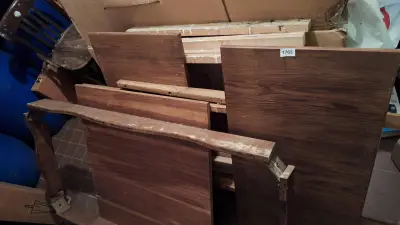 Verzameling Hout oa Schragen – kavel bij Goeiendeal, Houthalen-Helchteren
