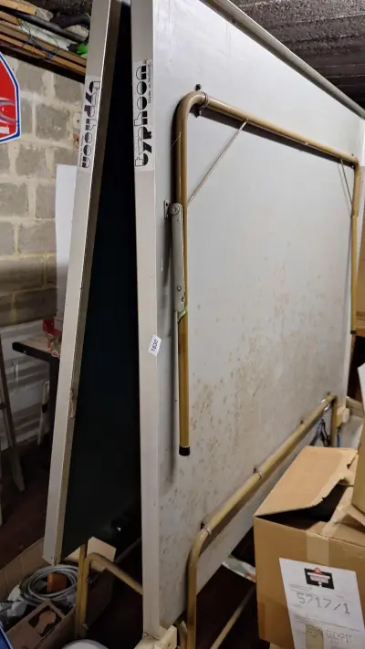 Typhoon inklapbare tafeltennistafel / pingpongtafel met metalen onderstel – kavel bij Goeiendeal, Houthalen-Helchteren